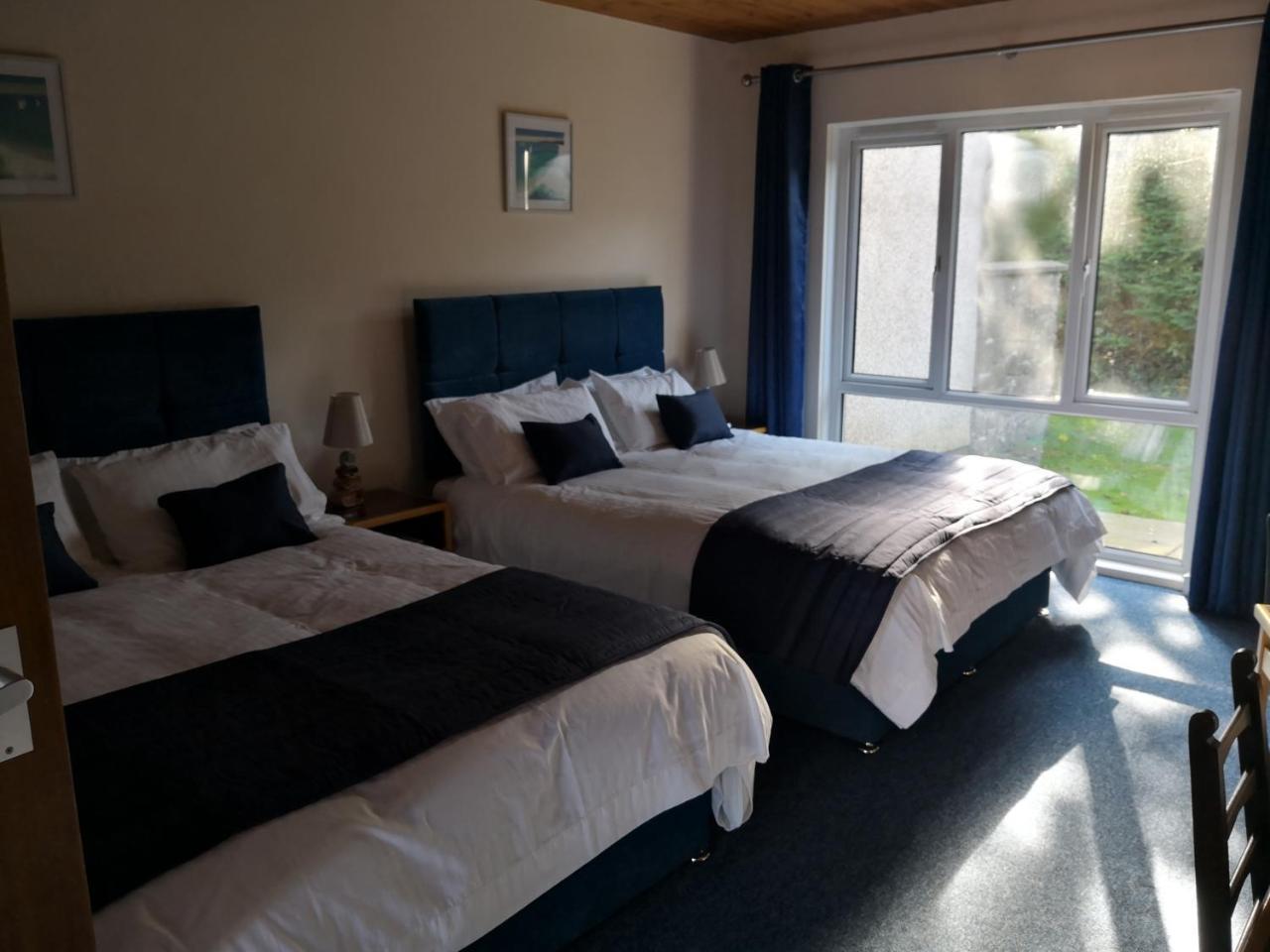 Forge Motel & Firehouse Restaurant St Clears Exteriör bild