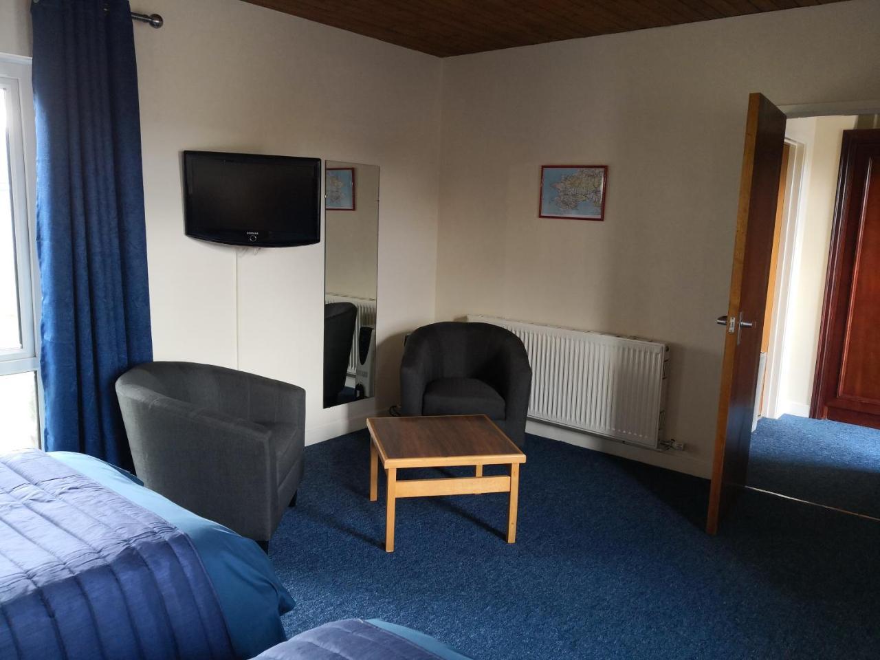 Forge Motel & Firehouse Restaurant St Clears Exteriör bild